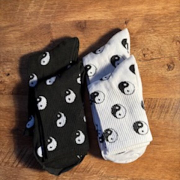 Yin-Yang Dressy Socks x 4 New - Picture 2 of 4